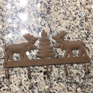 Rustic Brown Moose Wall 5-Hook Rack with Tree Accent